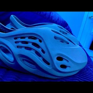 Thes aren’t my size that’s why I’m selling them they are size 11s